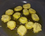 A picture of step 5 of Daal Pakoda Gujhiya.