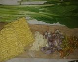 Foto langkah ke 1 dari resep Mie godok sawi pedas.