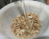 Foto langkah ke 2 dari resep Kacang Mente Goreng Pedas Manis.