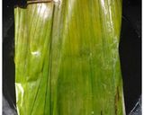 Foto langkah ke 2 dari resep Kue Ketimus / Lemet Singkong Vegan.