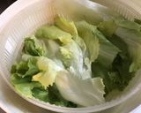 Une image de l'étape 1 de Salade composée (chou rouge,scarole,tomate et concombre).