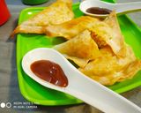 A picture of step 3 of Noodles Patti Samosa.