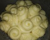 Foto langkah ke 5 dari resep Roti Kukus.