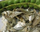 Foto langkah ke 1 dari resep Ikan asin pete.