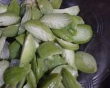 Foto langkah ke 2 dari resep Oseng cumi pete cabe Ijo (oscupejo).