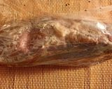 Foto del paso 1 de la receta: Mi peceto de cerdo con salsa gravy de ciruelas y malvec