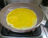 A picture of step 4 of Asparagus and Creamy Scrambled Eggs (Simple Recipe).