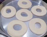 A picture of step 2 of Donuts.