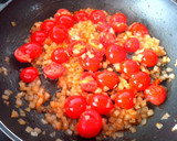 Foto del paso 3 de la receta: Pasta con salsa de albahaca, atún y cherrys