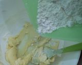 Foto langkah ke 2 dari resep Flower Cup Cookies (Eggless).