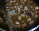 Foto langkah ke 4 dari resep Ayam Sosis Asam Manis.