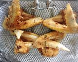 Foto langkah ke 4 dari resep Ayam Goreng Garam Bawang Putih (super gampang).