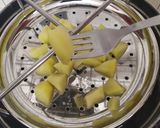 A picture of step 3 of Steamed Apple Puree For Babies.