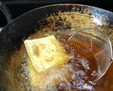 A picture of step 3 of Potato box patty.