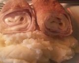 Sajttal, sonkával töltött, rántott palacsinta recept fázis 4 fotója
