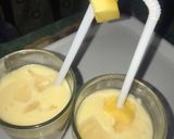 A picture of step 1 of Mango shake.
