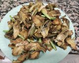 Foto del paso 1 de la receta: Caldereta de corder amb carxofes i alls tendres