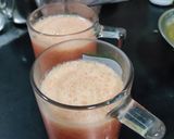 A picture of step 3 of Pomegranate orange juice.