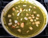 A picture of step 10 of Saag paneer.