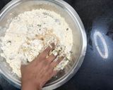 A picture of step 3 of Kadi patta mathri.