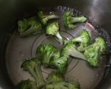 Foto langkah ke 1 dari resep Brokoli saus tiram.
