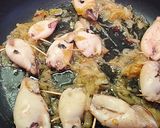 Foto del paso 4 de la receta: Chipirones encebollados