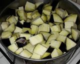 Foto del paso 1 de la receta: Berenjenas falso escabeche