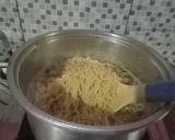 Foto langkah ke 3 dari resep Mie goreng sayur.