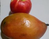 Foto del paso 1 de la receta: Licuado de Mango, Manzana y Leche - Vitamina 🥭🍎🥛