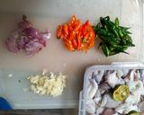 Foto langkah ke 1 dari resep Tumis Cumi Cabai Hijau.