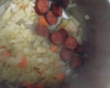 Foto del paso 2 de la receta: Guiso de garbanzos con huevos duros