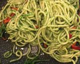 Foto del passaggio 4 della ricetta Spaghetti in padella 3 rucola e guanciale