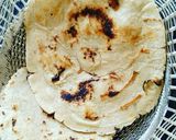 A picture of step 11 of Jowar bhakri.