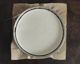 Foto del passaggio 11 della ricetta Cheesecake alla mozzarella con taralli e pomodorini