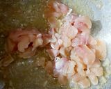 A picture of step 2 of Chicken szechuan soup.