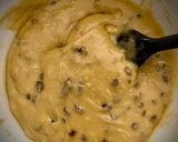 Foto del paso 3 de la receta: Mug cake de vainilla con nibs de cacao y helado de stracciatella