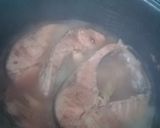 Hình bước làm 4 của món Cá kho tương
