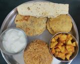 A picture of step 16 of Sindhi Breakfast Thali.