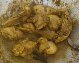 Foto langkah ke 4 dari resep Ayam Ungkep Bumbu Kuning.