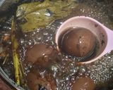 Foto langkah ke 2 dari resep Telur Pindang Kecap.
