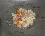 Foto langkah ke 2 dari resep 59. Oseng Kangkung campur bunga kates.