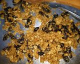Foto langkah ke 3 dari resep Oatmeal Raisin Cookies.