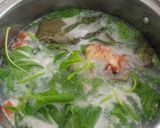Foto langkah ke 3 dari resep Bobor Bayam Wortel.
