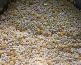 A picture of step 1 of Dahi Bhallas.
