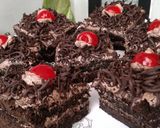 Foto langkah ke 6 dari resep BlackForest potong...🍰.