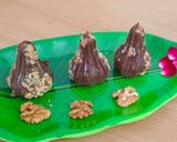 A picture of step 9 of Bappa's Favourite Coffee Walnut Modak.