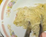 Foto langkah ke 3 dari resep Spaghetti Aglio Olio Ebi Kering.