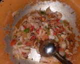 A picture of step 2 of Soupy macaroni with garlic.
