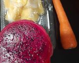 Foto langkah ke 1 dari resep Dragon Carrot Pineapple Juice.