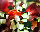 Foto del paso 4 de la receta: Ensalada de tomate con vinagreta de melocotón